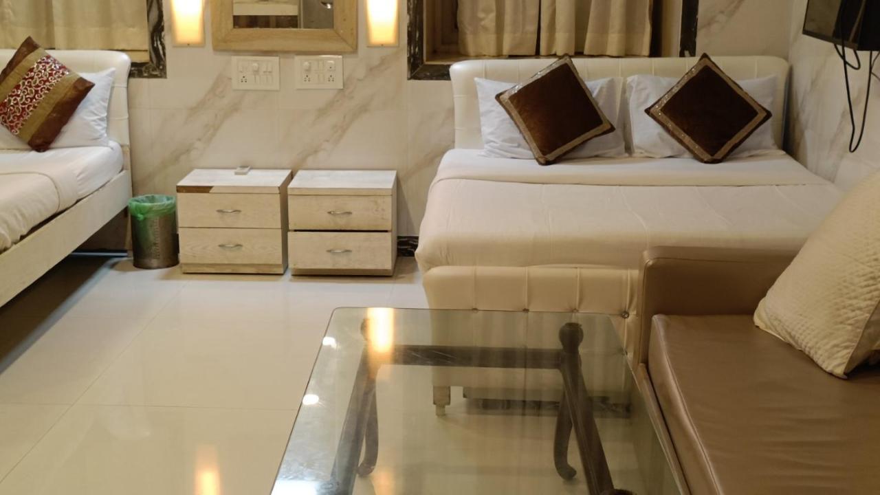 Hotel Oliver Мумбаи Экстерьер фото